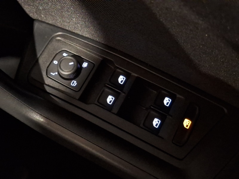 Used Volkswagen T-Roc 2024 for sale - 76885517: Photo 19