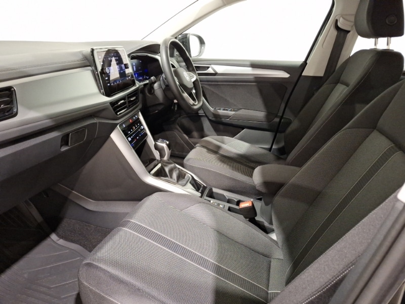 Used Volkswagen T-Roc 2024 for sale - 76885517: Photo 5