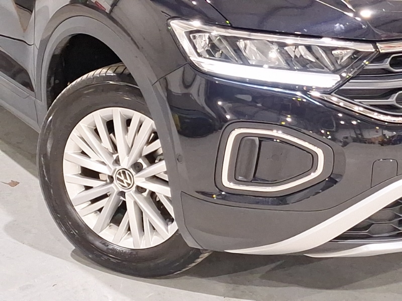 Used Volkswagen T-Roc 2024 for sale - 76885517: Photo 9