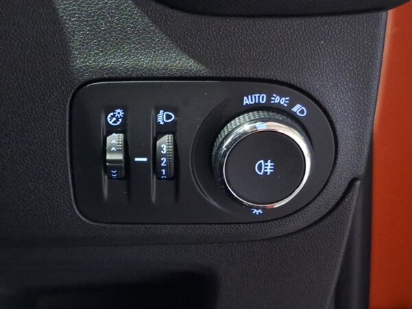 Used Vauxhall Crossland 2021 for sale - 76289558: Photo 16