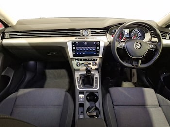 Used Volkswagen Passat 2018 for sale - 77169160: Photo