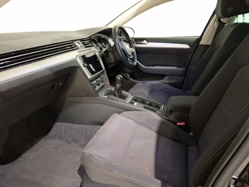 Used Volkswagen Passat 2018 for sale - 77169160: Photo 5