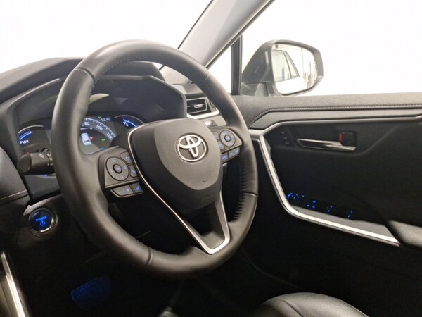 Used Toyota RAV4 2022 for sale - 76062964: Photo 10