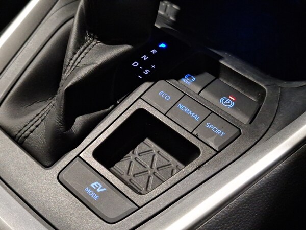 Used Toyota RAV4 2022 for sale - 76062964: Photo 14