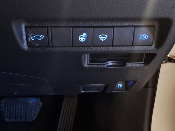 Used Toyota RAV4 2022 for sale - 76062964: Photo 17