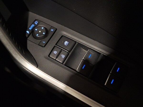 Used Toyota RAV4 2022 for sale - 76062964: Photo 18