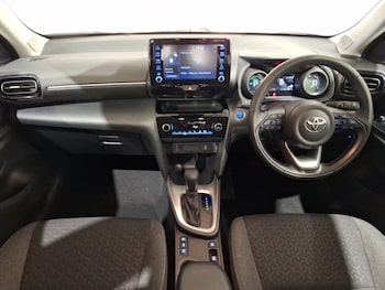 Used Toyota Yaris Cross 2023 for sale - 78283614: Photo