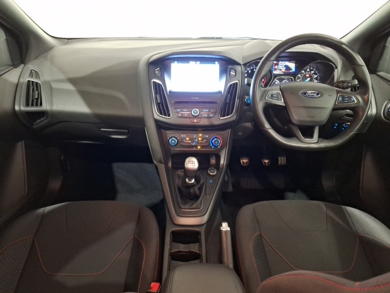 Used Ford Focus 2018 for sale - 77034878: Photo 2