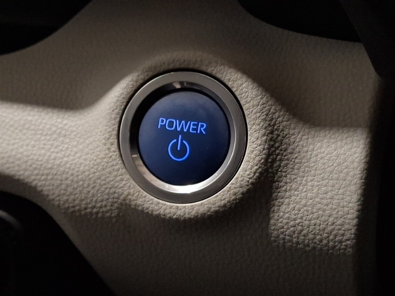 Used Toyota Yaris 2023 for sale - 76630817: Photo 18