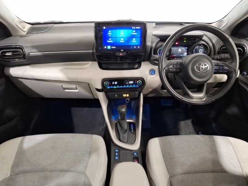 Used Toyota Yaris 2023 for sale - 76630817: Photo 2