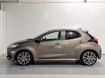 Used Toyota Yaris 2023 for sale - 76630817: Photo