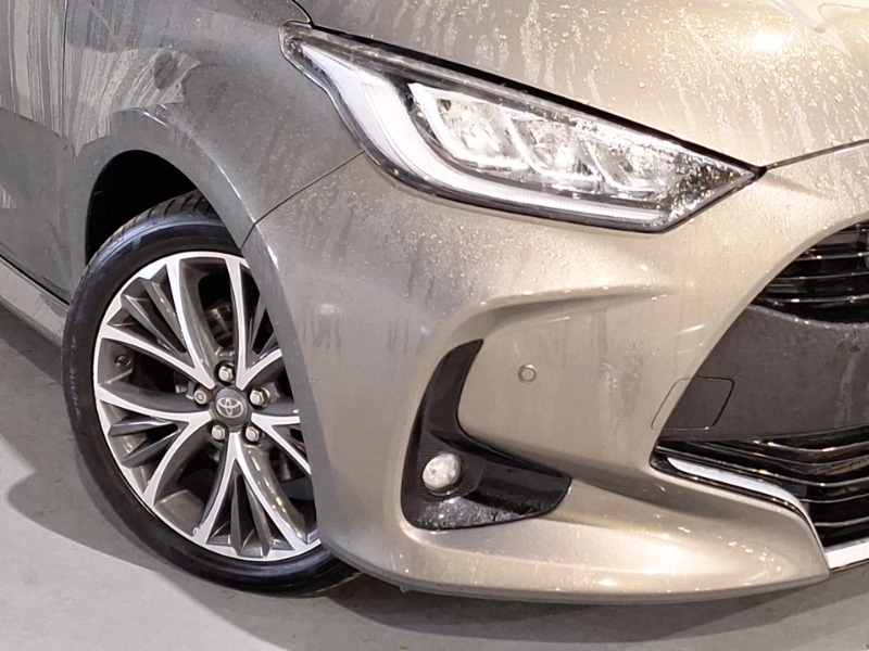 Used Toyota Yaris 2023 for sale - 76630817: Photo 9