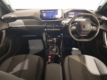 Used Peugeot 2008 2025 for sale - 76579181: Photo