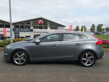 Used Volvo V40 2014 for sale - 79638715: Photo