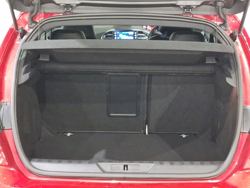 Used Peugeot 308 2018 for sale - 76552793: Photo 8