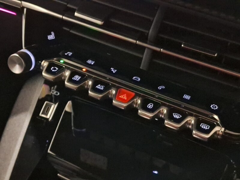 Used Peugeot 2008 2023 for sale - 76860771: Photo 16