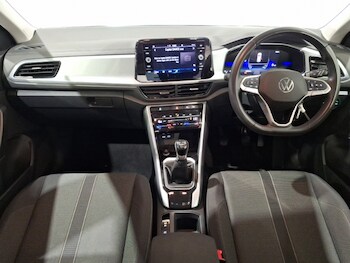 Used Volkswagen T-Roc 2022 for sale - 75958928: Photo