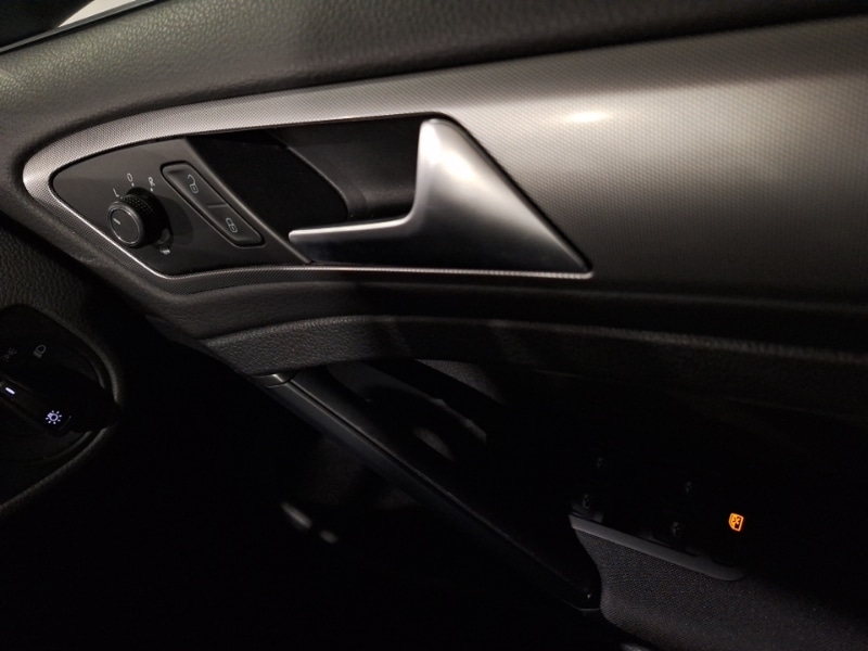 Used Volkswagen Golf 2019 for sale - 77635911: Photo 18