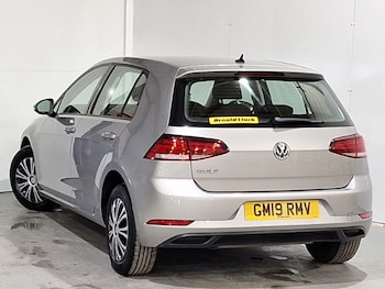 Used Volkswagen Golf 2019 for sale - 77635911: Photo