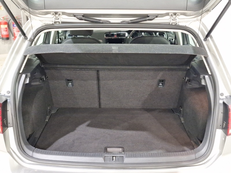 Used Volkswagen Golf 2019 for sale - 77635911: Photo 8