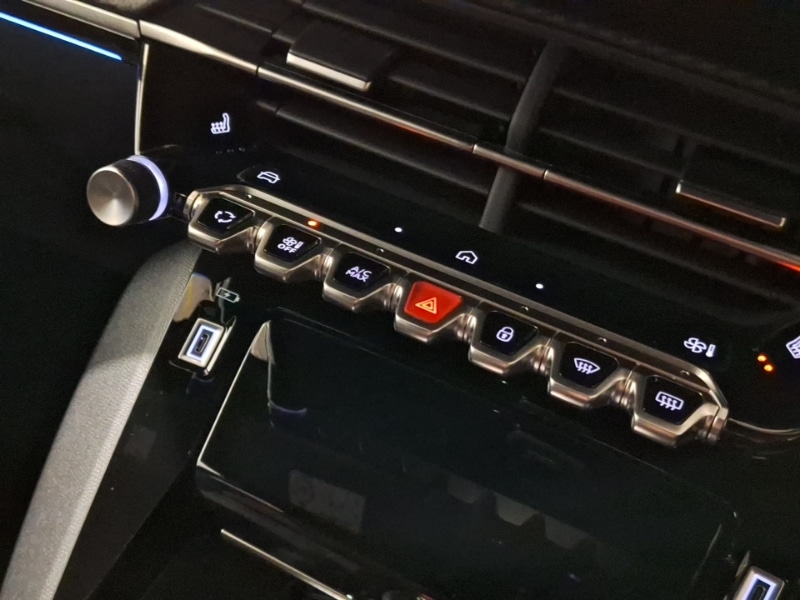 Used Peugeot 2008 2025 for sale - 76864427: Photo 16