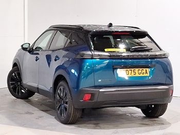 Used Peugeot 2008 2025 for sale - 76864427: Photo