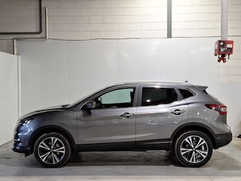 Used Nissan Qashqai 2017 for sale - 77832456: Photo