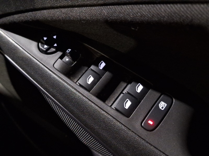 Used Vauxhall Crossland 2022 for sale - 76964049: Photo 18