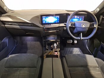 Used Vauxhall Astra 2024 for sale - 78051745: Photo