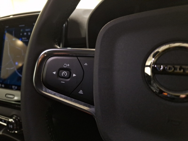 Used Volvo XC40 2021 for sale - 76427261: Photo 16