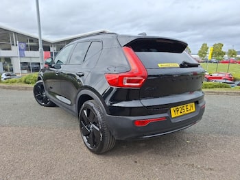Used Volvo XC40 2025 for sale - 79654352: Photo