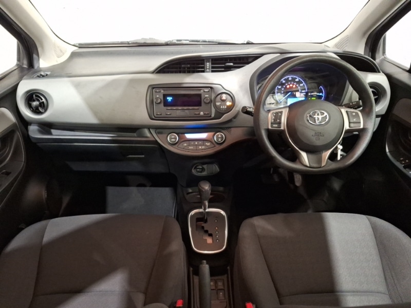 Used Toyota Yaris 2018 for sale - 77536787: Photo 2