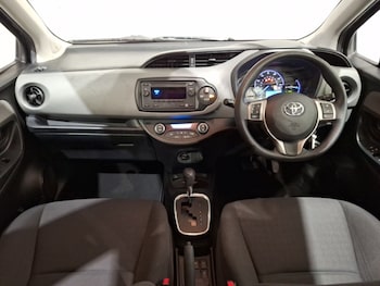 Used Toyota Yaris 2018 for sale - 77536787: Photo