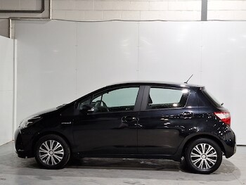 Used Toyota Yaris 2018 for sale - 77536787: Photo