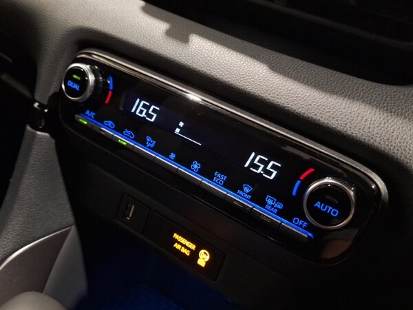 Used Toyota Yaris 2022 for sale - 76108110: Photo 15