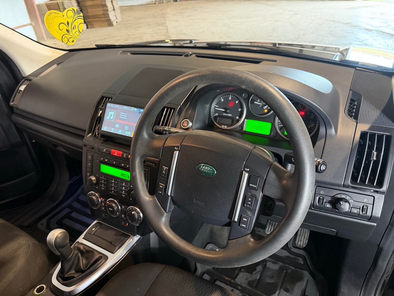 Used Land Rover Freelander 2012 for sale - 76422451: Photo 17