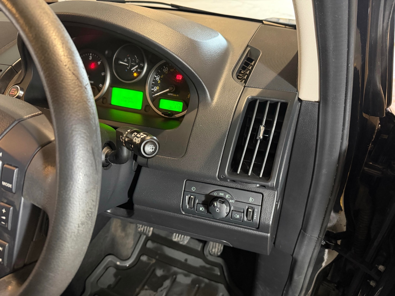 Used Land Rover Freelander 2012 for sale - 76422451: Photo 18