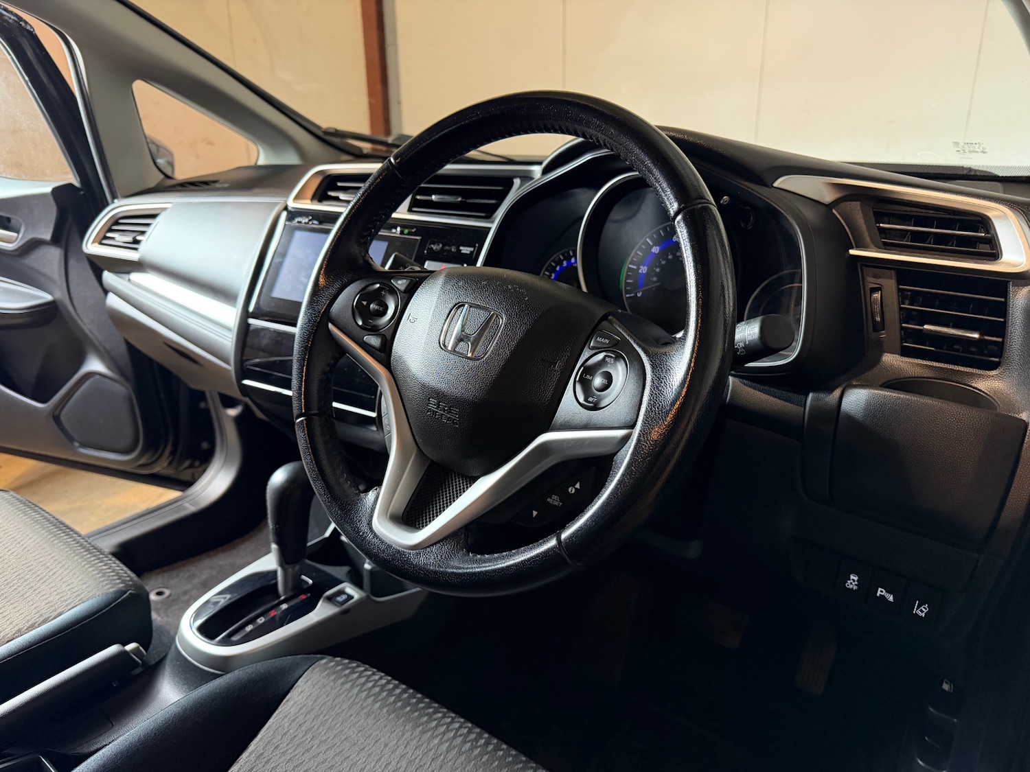 Used Honda Jazz 2019 for sale - 76263562: Photo 26