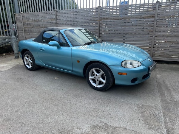Used Mazda MX-5 2002 for sale - 76210494: Photo 2