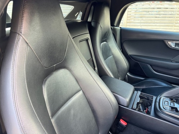 Used Jaguar F-Type 2013 for sale - 76119319: Photo 24