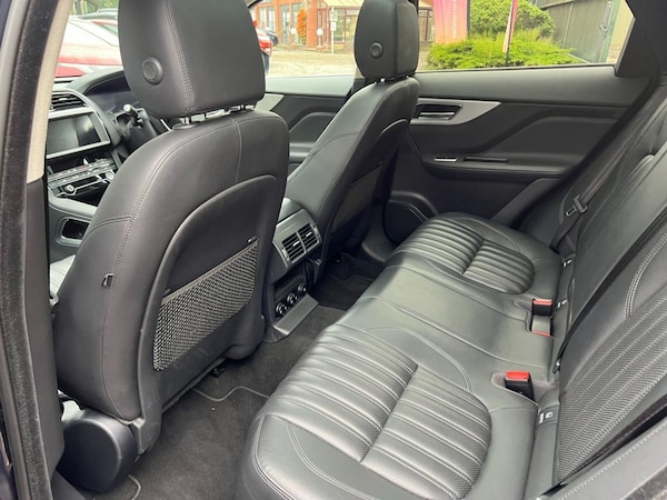 Used Jaguar F-Pace 2019 for sale - 76256237: Photo 20