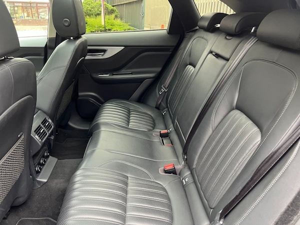 Used Jaguar F-Pace 2019 for sale - 76256237: Photo 21