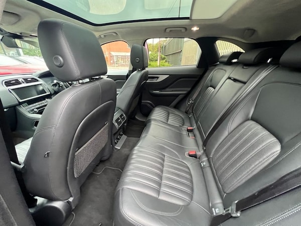 Used Jaguar F-Pace 2019 for sale - 76256237: Photo 22