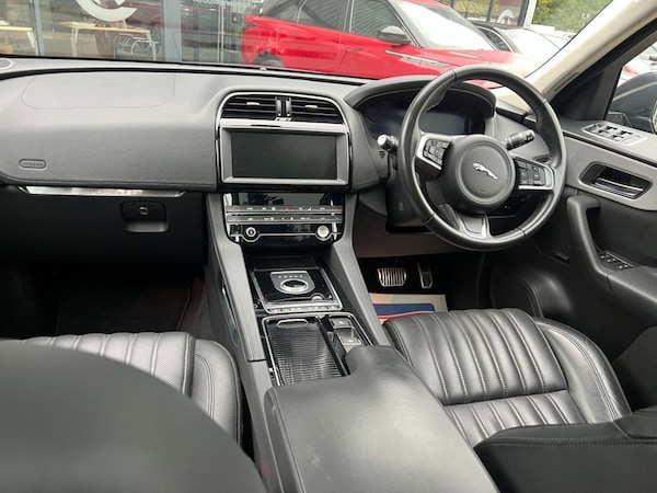 Used Jaguar F-Pace 2019 for sale - 76256237: Photo 23