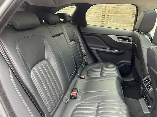 Used Jaguar F-Pace 2019 for sale - 76256237: Photo 31