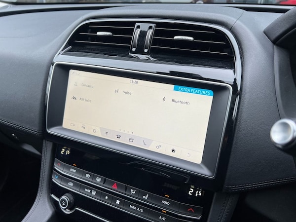Used Jaguar F-Pace 2019 for sale - 76256237: Photo 38