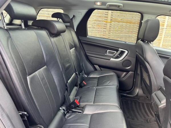 Used Land Rover Discovery Sport 2017 for sale - 76322977: Photo 40