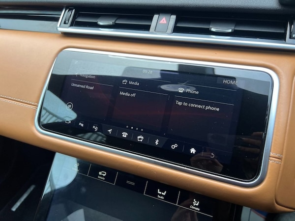 Used Land Rover Range Rover Velar 2017 for sale - 76236197: Photo 37