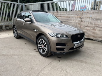 Used Jaguar F-Pace 2016 for sale - 75585662: Photo
