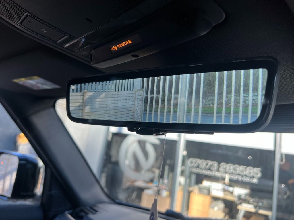 Used Land Rover Defender 2025 for sale - 76368186: Photo 26